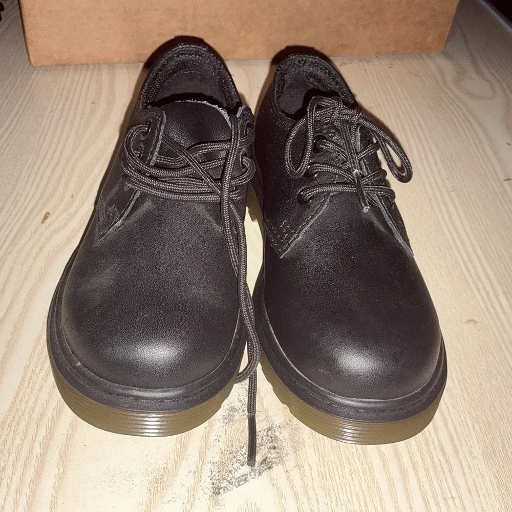 Dr.martins Kids Black Leather Size 11 Us‎